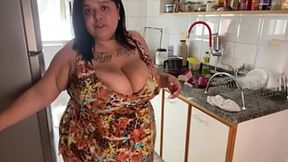 Lost control with the veggies, deepthroat till cum