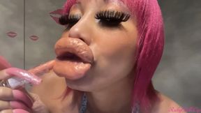 RubyDollLipz's POV Peach Kisses