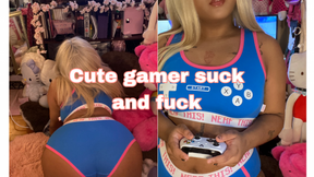 Cute gamer suck and fuck