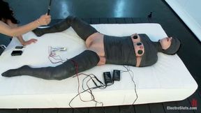 Mummified and Electrified Pussy Worship!