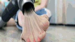Vacuum the panty, pantyhose, stockings MP4 (1920x1080) FHD