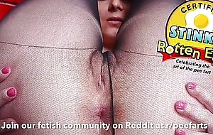 Girl farting