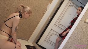 SKYLAR - I know you like the smell of my ass (4K)
