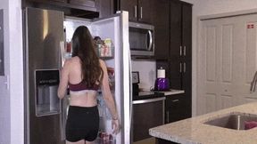 Krystal wedgied by Anastasia - MOV