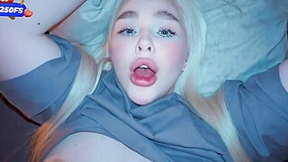 The student herself framed her big ass. Fucking a blonde with juicy BIG TITTY