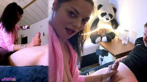 i gave my husband a relaxed and fun selfie handjob