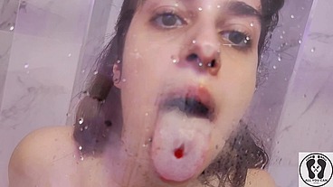 MASSAGING AND SOAPING MY BOOBS AND PUSSY GLASSCHORD ASS TITS