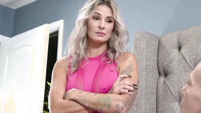 Wait A Minute My Wife Calling - Mandy Rhea