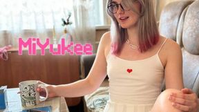 Losin' at love, MiYukee won big with pussy&#x270C; poker and sloppy head