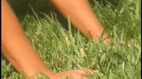Juicy broad gets her snatch stuffed by a hard rod on a lush lawn