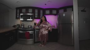 Blush Erotica VR: Krystal Davis- Stepmommy Shows you the way- 2D Converted