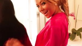 Delicious women's milf movie