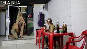 loira gostosa leva a loucura com show de strip