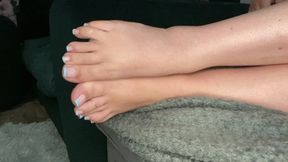 @ilovehernailss worshipping my baby blue pedi