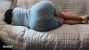 While stepmom rests on the couch, her big and perfect ass makes my cock harden, don't worry you won't have a creampi, I cum out