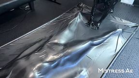 Masteresses and Shannon Huxley: Vacuum Bed Play