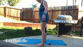 MILF Hot Housewife Overstretches Her Splits Compilation