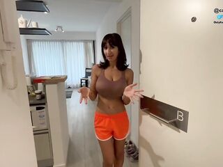 Unfaithful breasty wife bangs pizza man to avoid paying for delivery