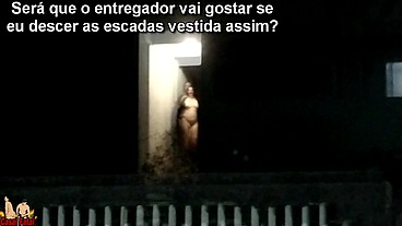 Wife opens the door nude and shows her naked body for pizza delivery guy