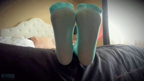 Small Feet in Teal Pantyhose (HD) WMV