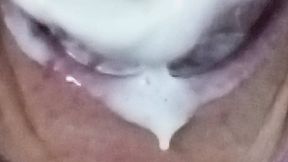 GummingIceCream