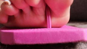 Dolce Amaran wiggling toes on pink flipflop - FOOT - FEET- BBW - TOES - NAILS - FLIPFLOP - NEON - WIGGLING