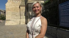 femme tres independante, kim, bombe atomique de 41ans, se soumet a nos idees perverses !