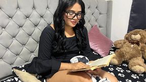 Stepmother can't contain herself and dares to fulfill her fantasies
