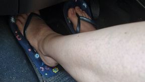 Driving with flip-flops avi