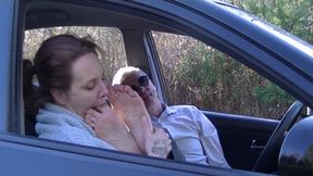 Roxie's foot appeal (mp4)