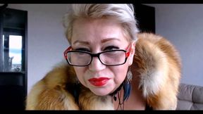 Mature bitch in a fur coat... Performance by the famous webcam whore and singer Aimee Hot MILF ))