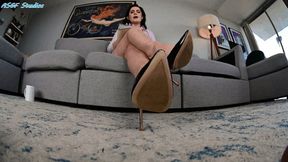 Tilly McReese probes the root of your fetish - MP4