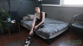 Worship My Stinky Gym Socks