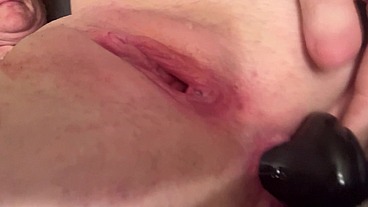 Playing with my inflatable plug until I squirt