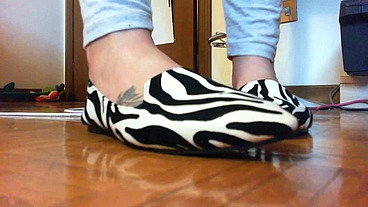 Italian girl with sweaty ballet flats