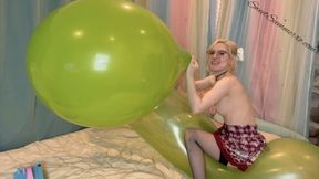 Blow to Pop 7 Green Balloons while Riding a Cattex Airship (14’’, 15’’, 18’’, 24’’, 30’’)