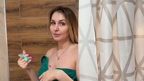 Curvy Phat-booty MILF Indulges In Hot Shower Sex With Her Horny Stepson In the Hotel