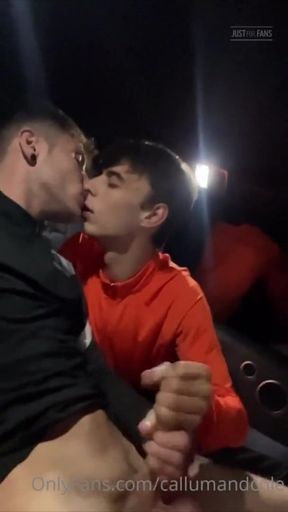 fat rod scottish dudes deep-throat & masturbate in camper ( CallumandCole )