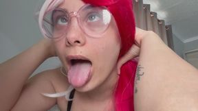 I make ahegao faces in cosplay costume and masturbate until orgasm then make faces