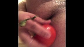 solobdsmman 16 -extreme insertion of bottle and fruit
