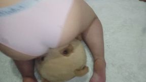 The little bear behaved very badly today and that's why we're going to face-sitting him