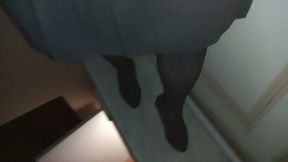 ESCAPE FROM BURGLARS IN HIGH HEELS