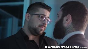 Large Figure Builder Manager Lodges Debate with Rump Tearing Up - RagingStallion