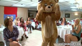 Irresistible femme at dancing bear dirt