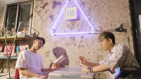 Officers Li Zhiyan Seduces Man into Servicing the Military