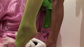 jasmine has a huge pair of jugs that look great in her flowy green outfit