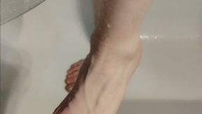 mes petits pieds sous la douche