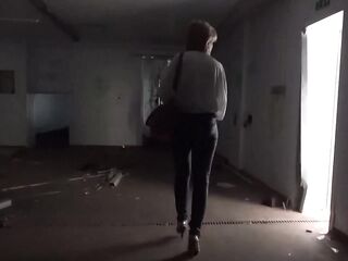 INXESSE RADICAL ENGLANDS mother I'd like to fuck IS WALKING AROUND A WAREHOUSE UNDRESSED IN HEELS!