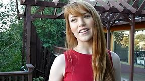 Hot ginger real estate agent Gwen Stark shows client how good the house is