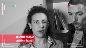 francesca si sottomette alle voglie dell’amico disabile